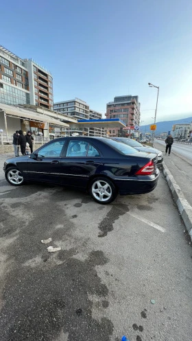 Mercedes-Benz C 220  - изображение 10