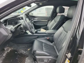 Audi E-Tron * TECHNIK * 2 КЛЮЧА * ОБДУХВАНЕ * PANO , снимка 5