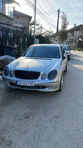 Mercedes-Benz E 320, снимка 4