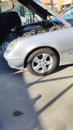 Mercedes-Benz E 240 2.6 V6 177hp, снимка 2
