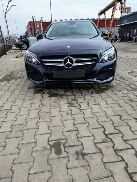 Mercedes-Benz C 350 Премиум Изпълнение Full Led, снимка 2