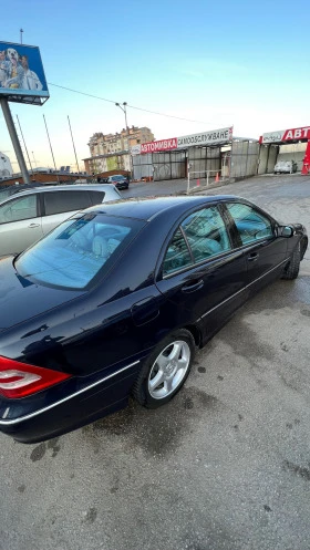 Mercedes-Benz C 220, снимка 9