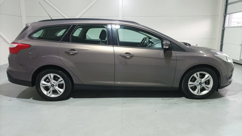 Ford Focus 1.6 tdci, снимка 4 - Автомобили и джипове - 46356364