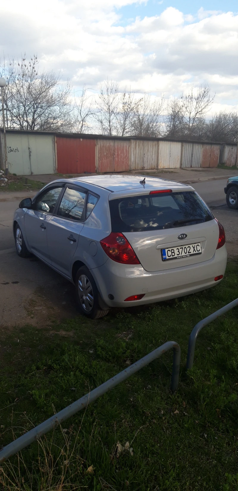 Kia Ceed, снимка 3 - Автомобили и джипове - 46936817