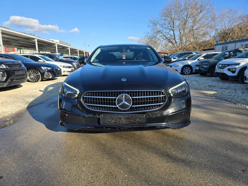 Mercedes-Benz E 220 4MATIC - 200к.с., снимка 3 - Автомобили и джипове - 47893216