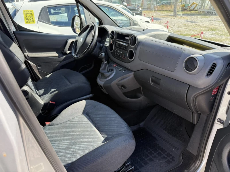 Peugeot Partner 1.6 HDI ПЪТНИЧЕСКИ, снимка 12 - Автомобили и джипове - 52382707