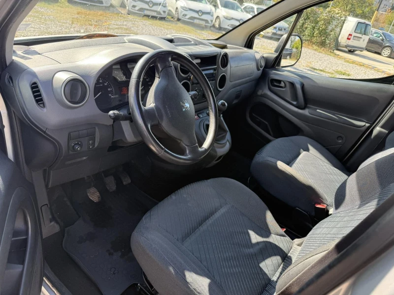 Peugeot Partner 1.6 HDI ПЪТНИЧЕСКИ, снимка 11 - Автомобили и джипове - 52382707