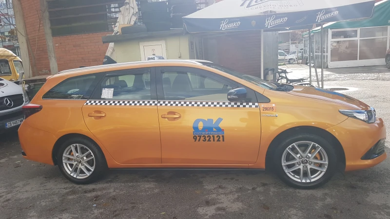 Toyota Auris 1, 8i, снимка 8 - Автомобили и джипове - 52493339