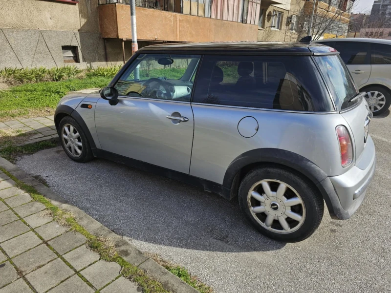 Mini Cooper 1.6 16V, снимка 11 - Автомобили и джипове - 53536184