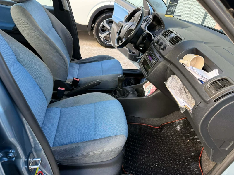 Skoda Roomster, снимка 7 - Автомобили и джипове - 53580198