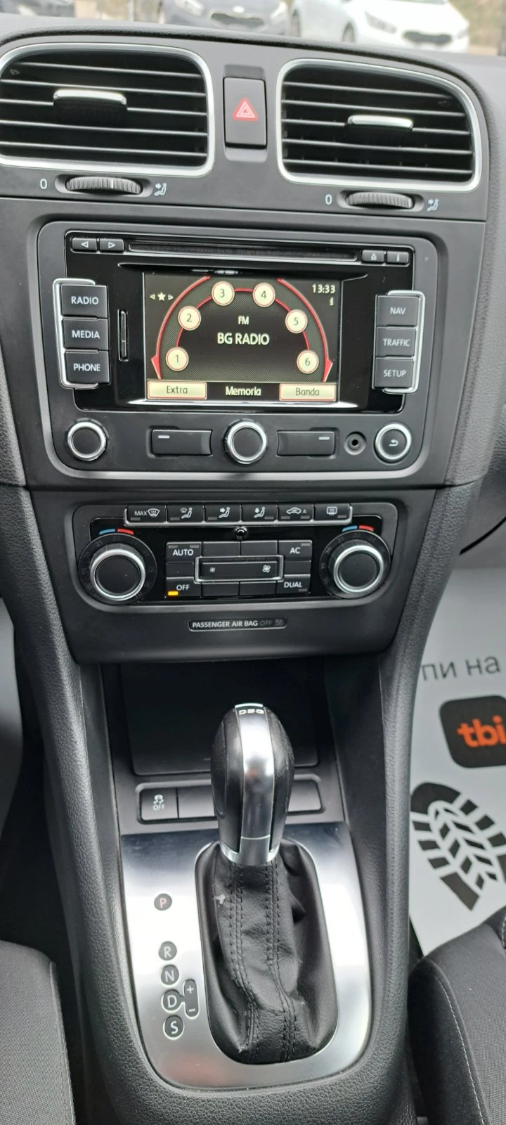 VW Golf 6 2.0 TDI 140kc Auto Navi, снимка 14 - Автомобили и джипове - 53904975