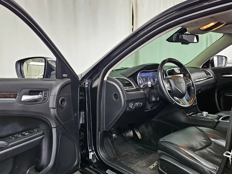 Chrysler 300c 3.6 - САМО 30% АВАНС, снимка 10 - Автомобили и джипове - 55991365