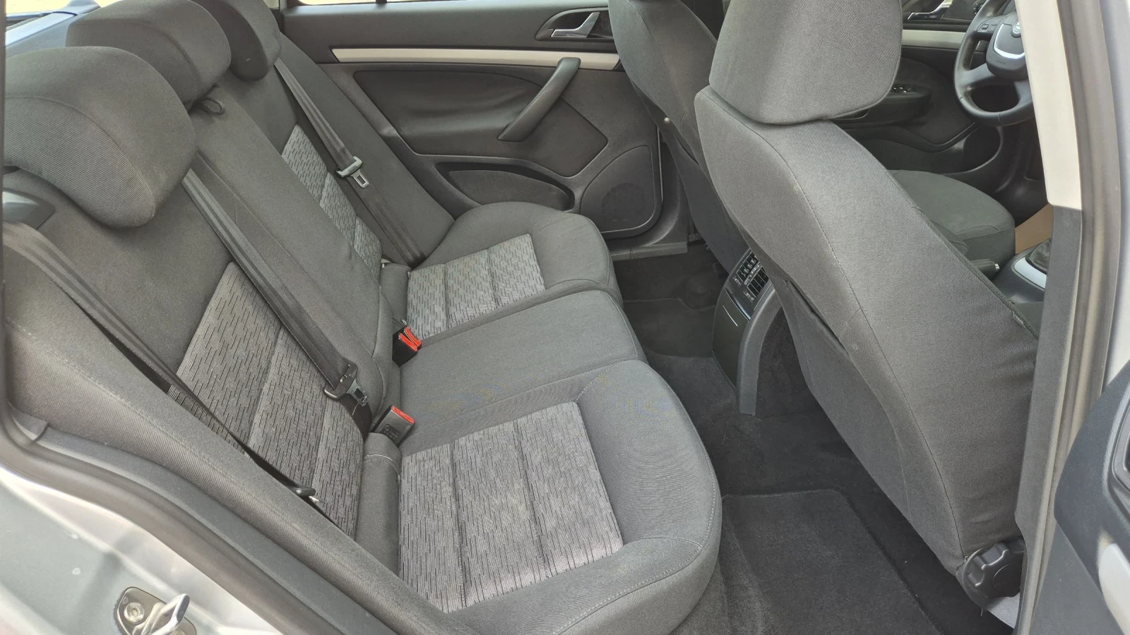 Skoda Octavia 1.6TDI 105.. | Mobile.bg   15