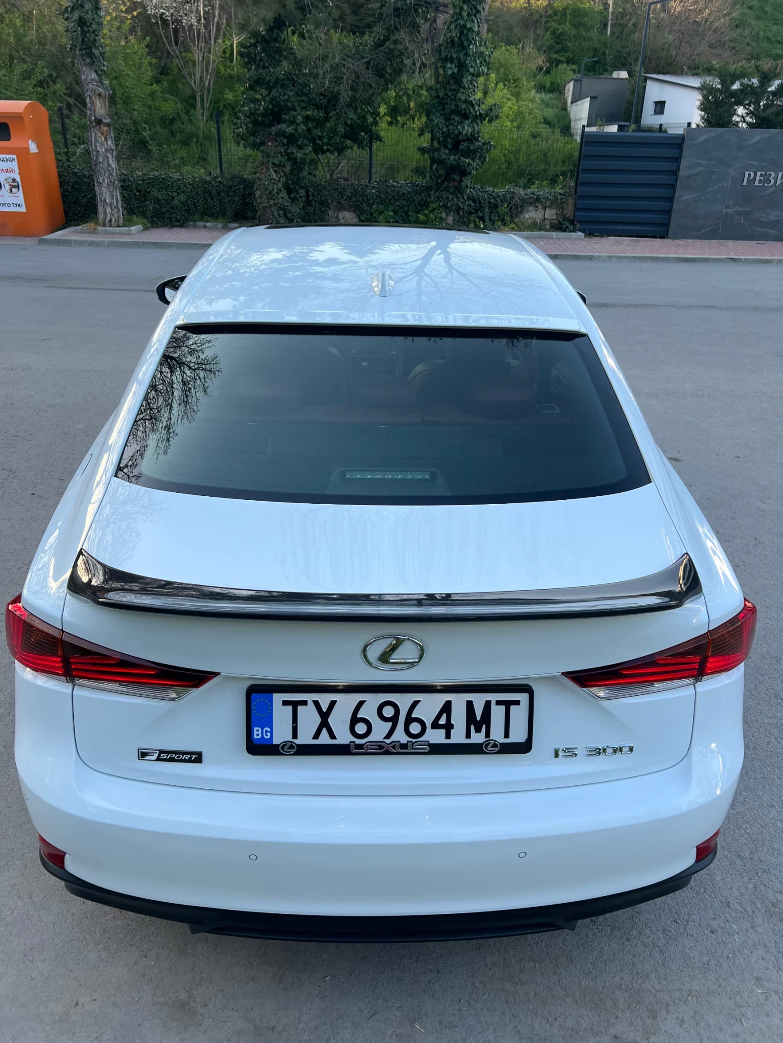 Lexus IS 300 F sport Facelift - изображение 3