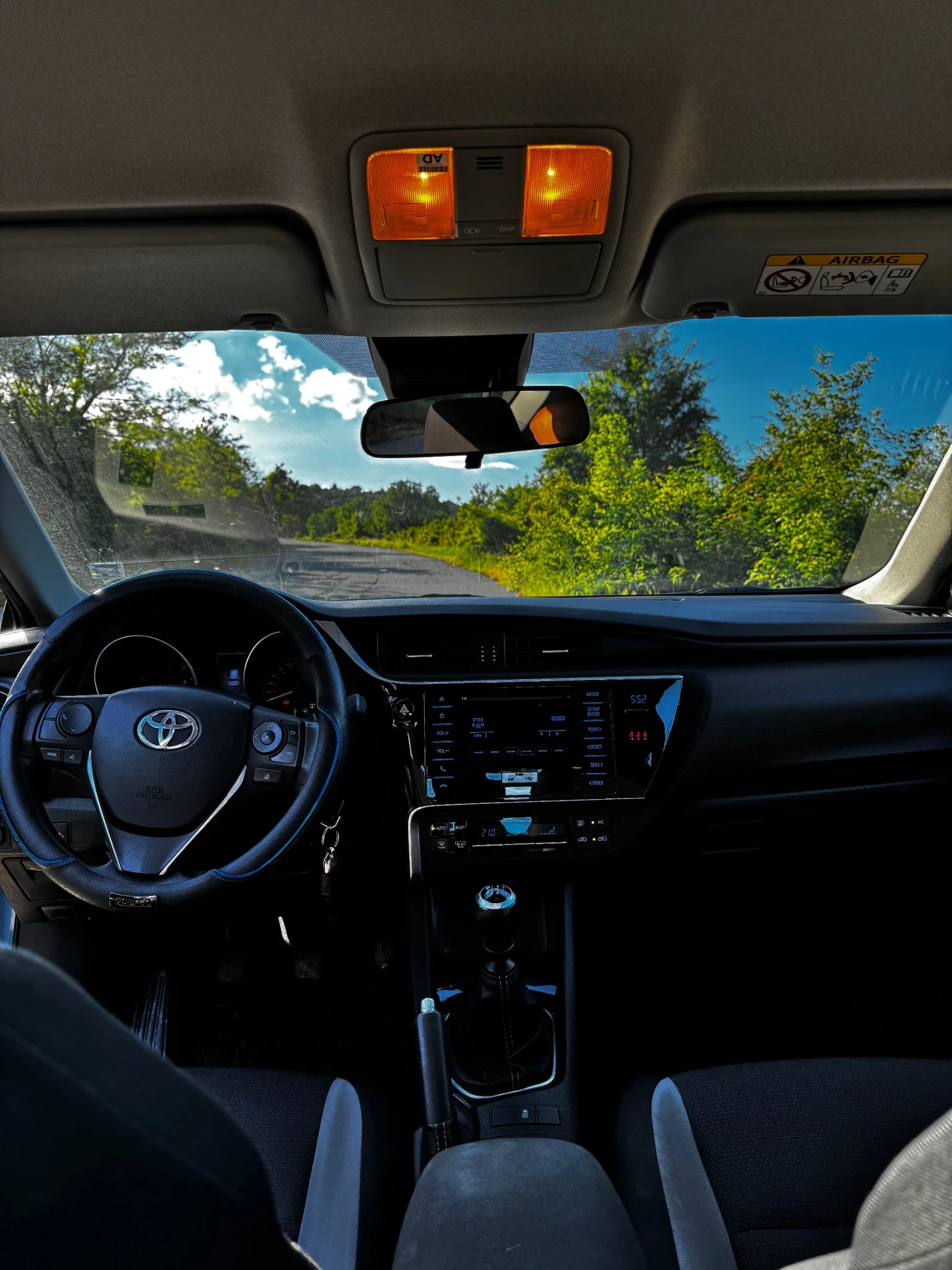 Toyota Auris  - изображение 5
