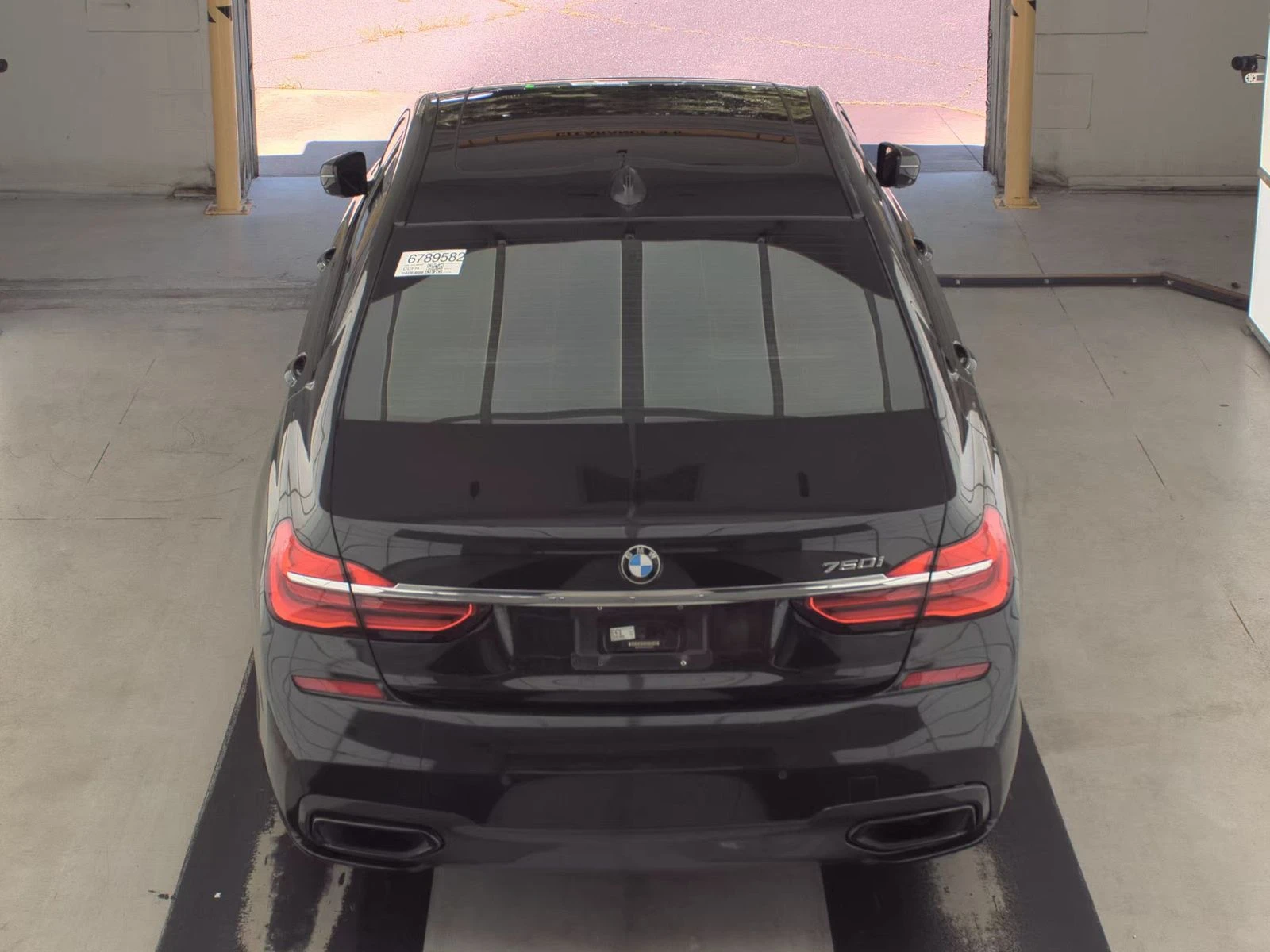 BMW 750 M SPORT LINE - изображение 5