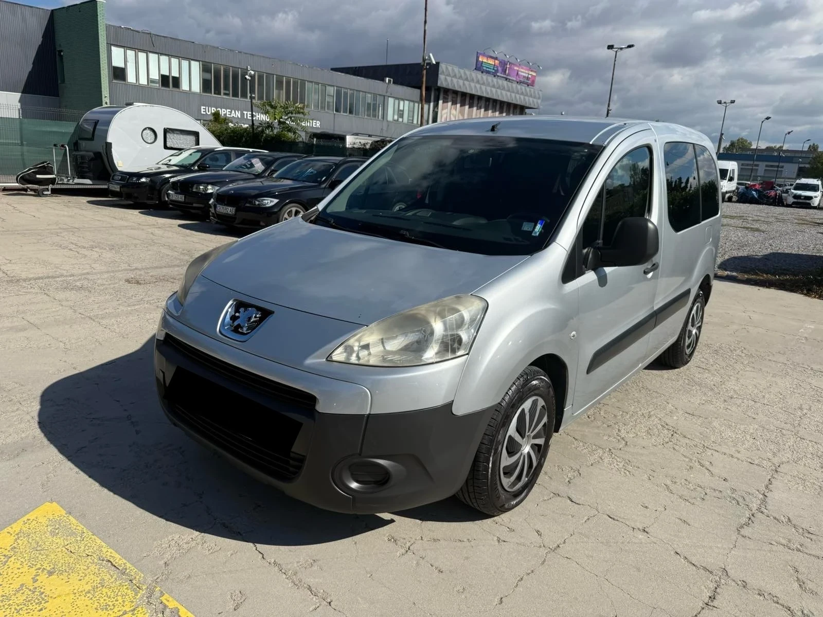 Peugeot Partner 1.6 HDI ПЪТНИЧЕСКИ | Mobile.bg — изображение 1