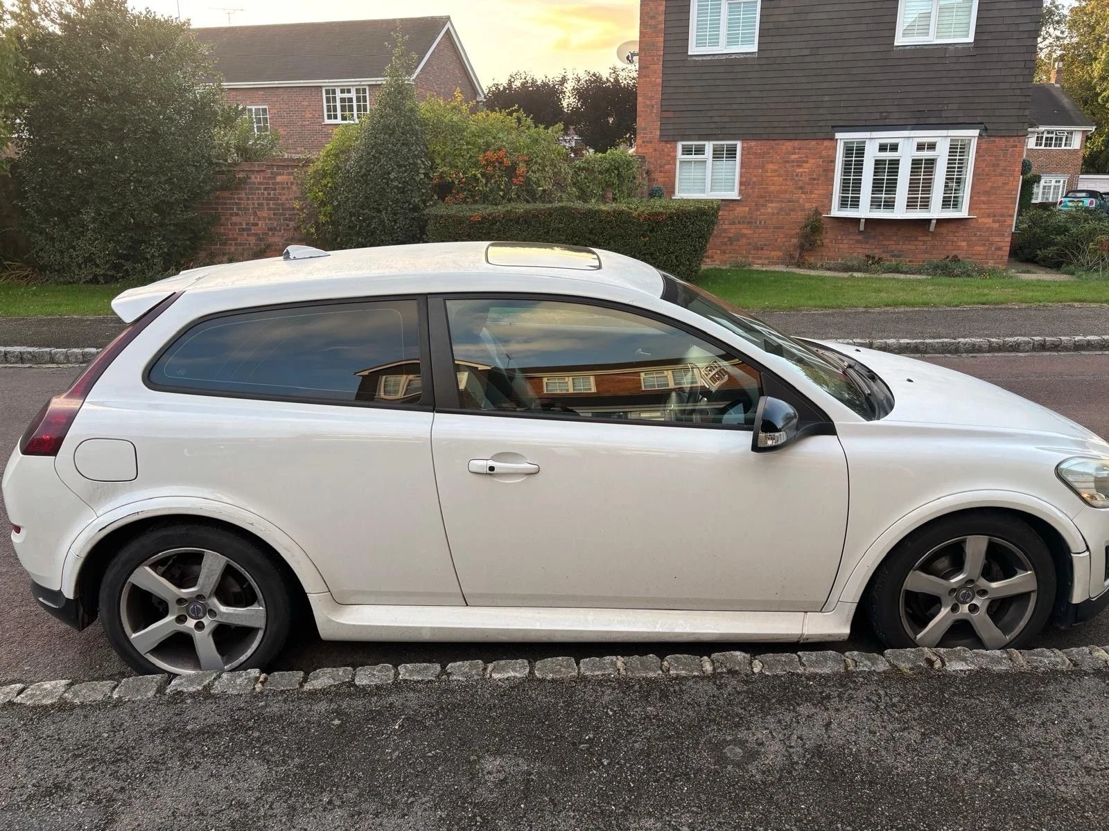 Volvo C30 R line - изображение 3
