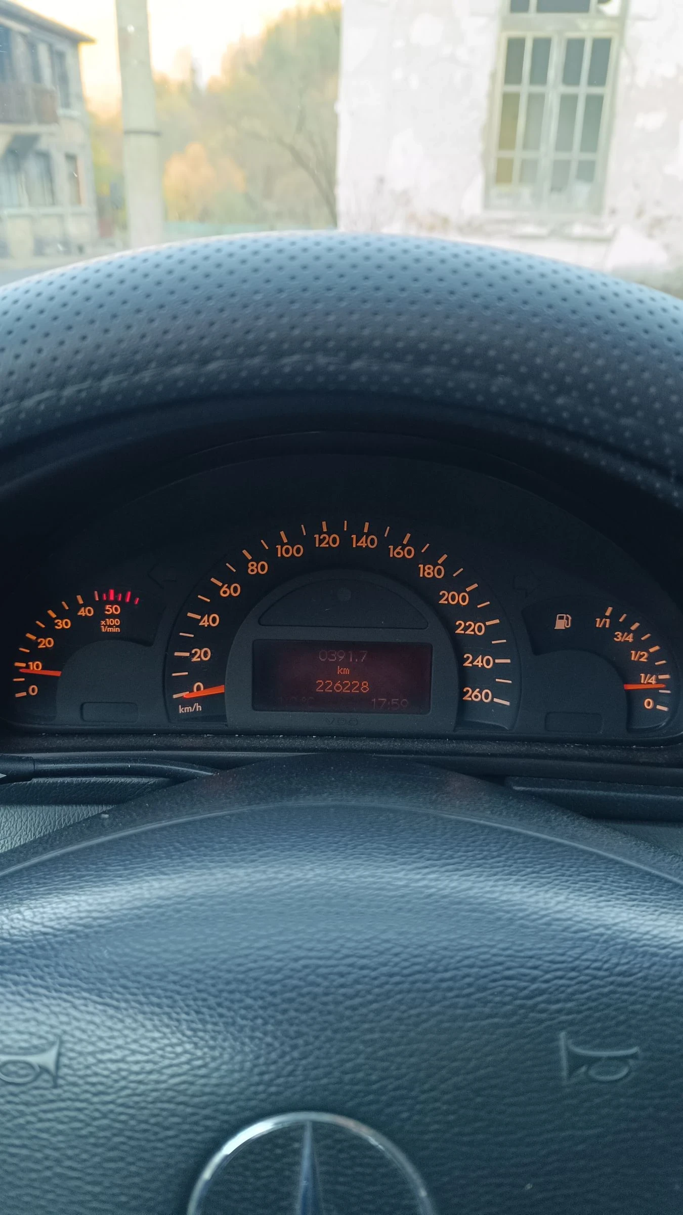 Mercedes-Benz C 220  - изображение 10