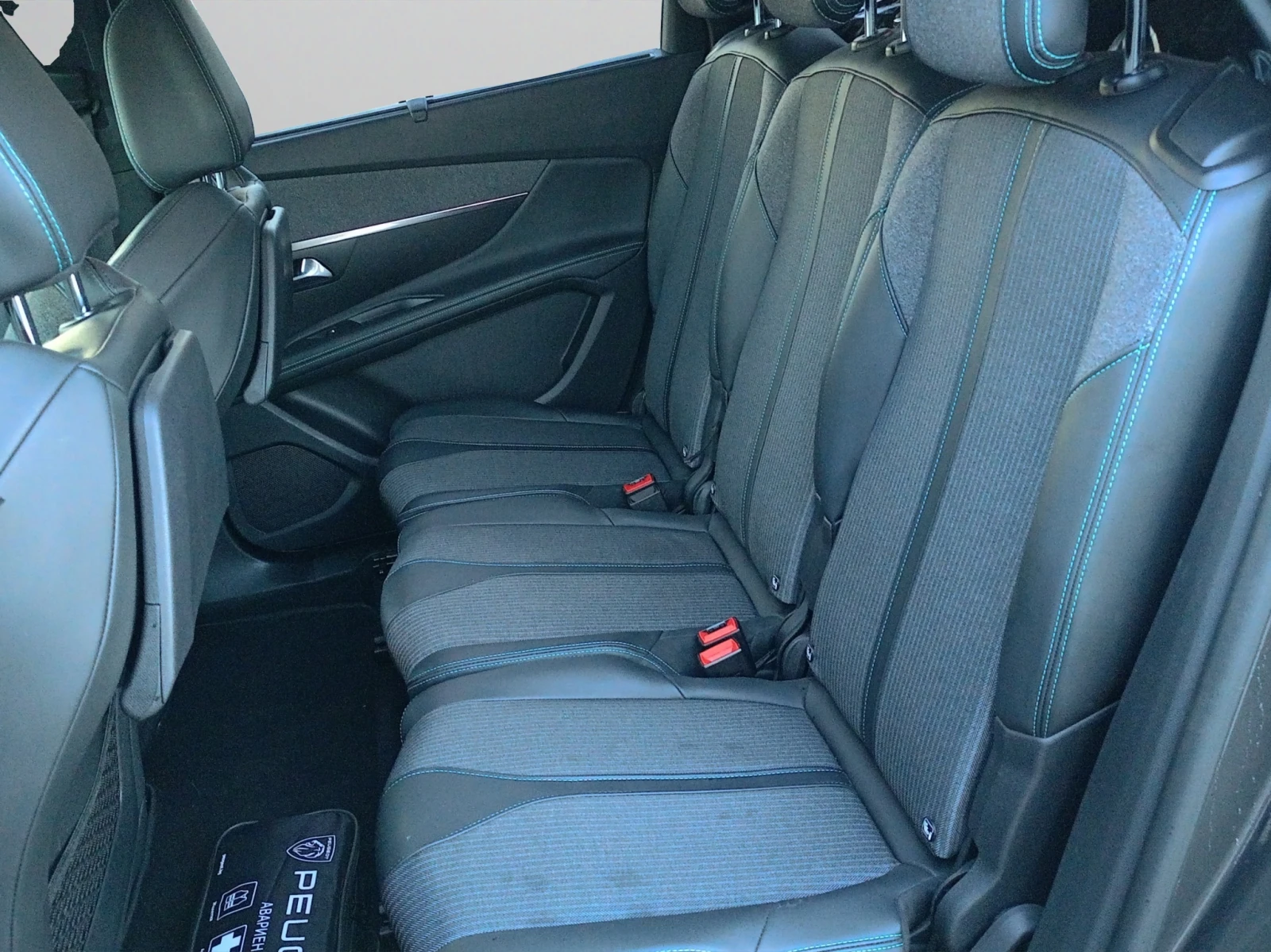 Peugeot 5008 New Line Up ALLURE PACK 1.5 BlueHDi 130 S&S EAT8 E | Mobile.bg � ����������� 11