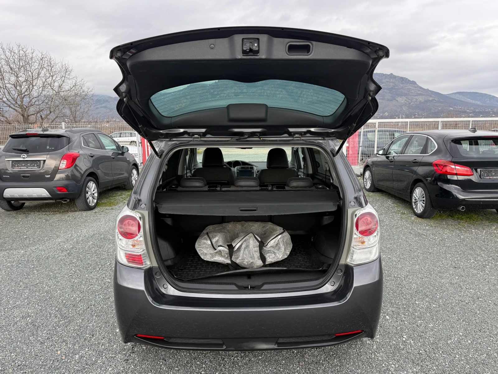 Toyota Verso (KATO ����)^(���) | Mobile.bg � ����������� 13