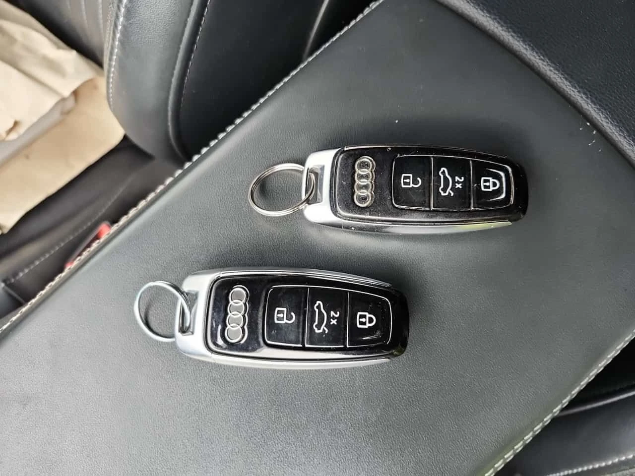 Audi E-Tron * TECHNIK * 2 КЛЮЧА * ОБДУХВАНЕ * PANO , снимка 8 - Автомобили и джипове - 53729692