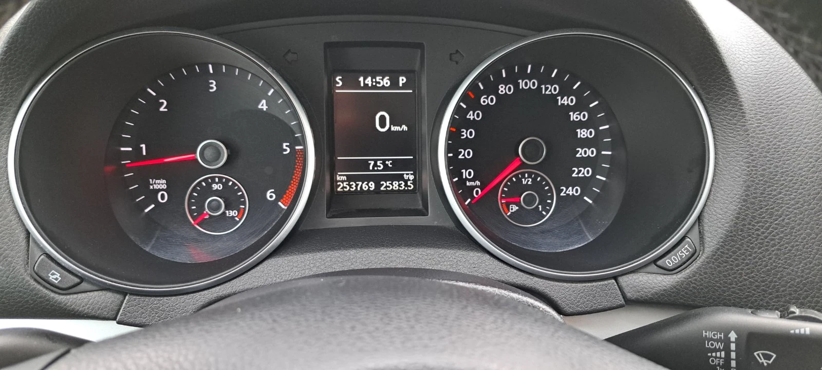 VW Golf 6 2.0 TDI 140kc Auto Navi, снимка 15 - Автомобили и джипове - 53904975