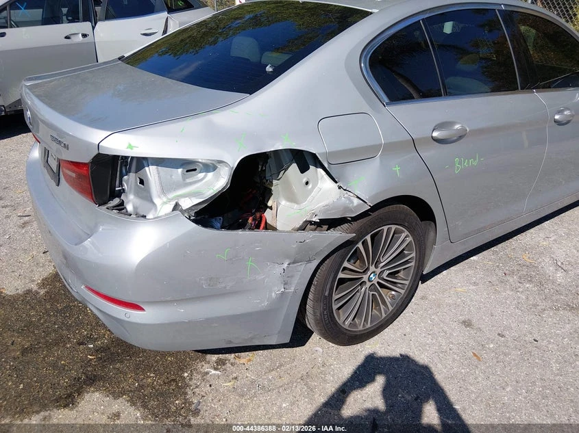 BMW 530 2.0L I-4 DI, DOHC, VVT, TURBO, 248HP Rear Wheel | Mobile.bg � ����������� 6