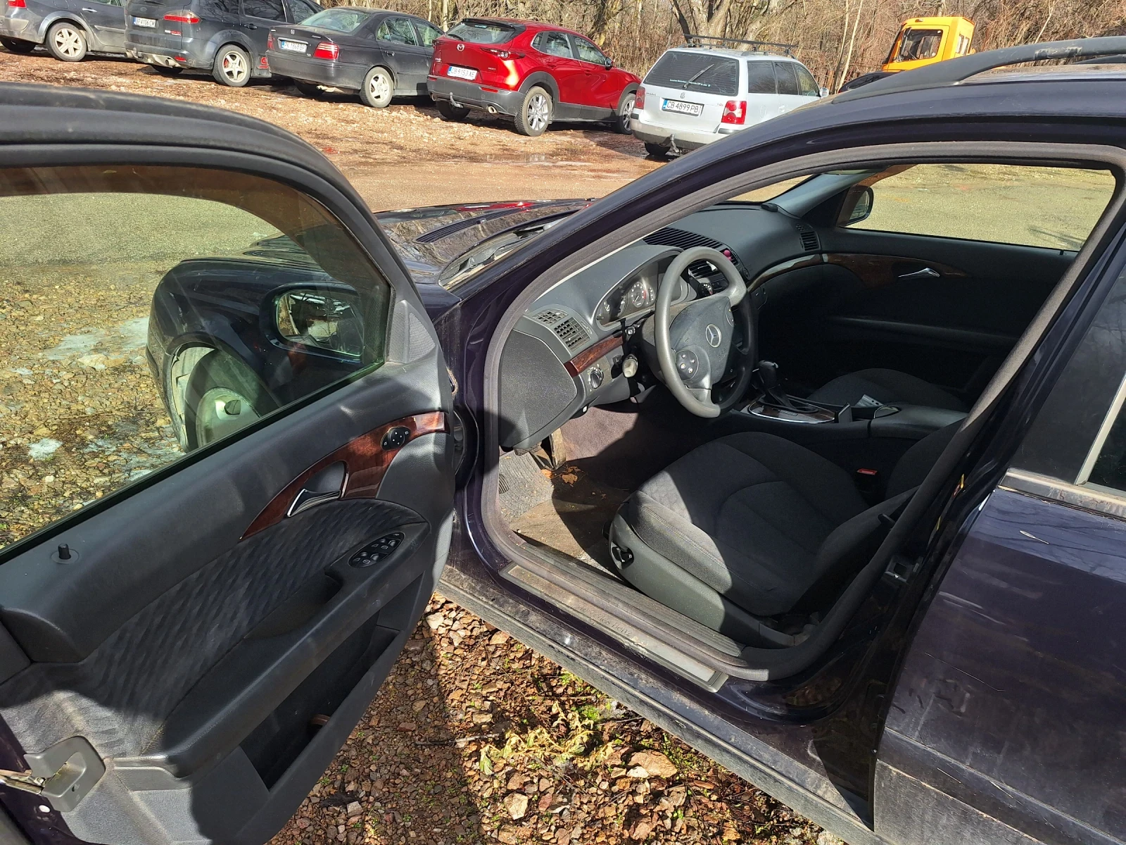 Mercedes-Benz E 240, снимка 3 - Автомобили и джипове - 54189708