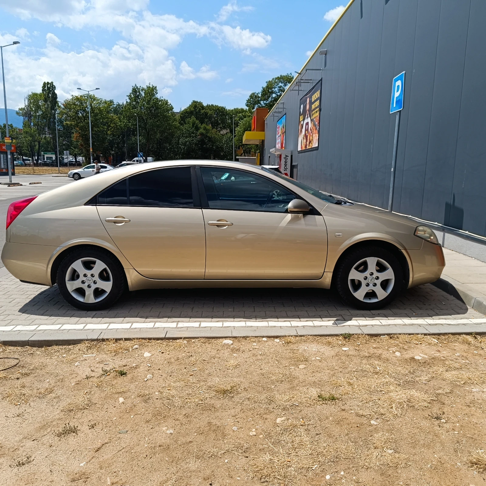 Nissan Primera, снимка 3 - Автомобили и джипове - 55478943