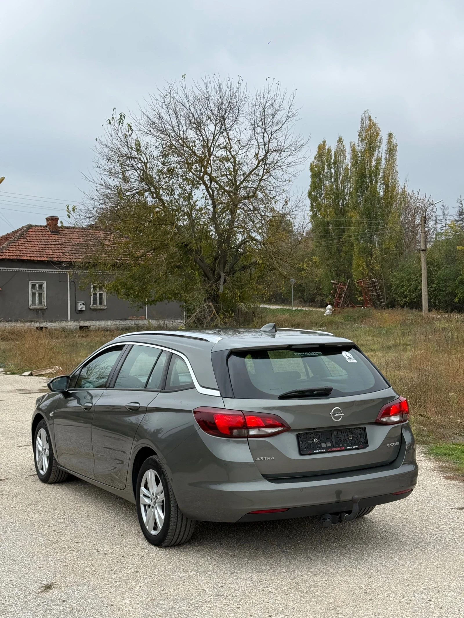 Opel Astra 1.6CDTI, снимка 6 - Автомобили и джипове - 56658252