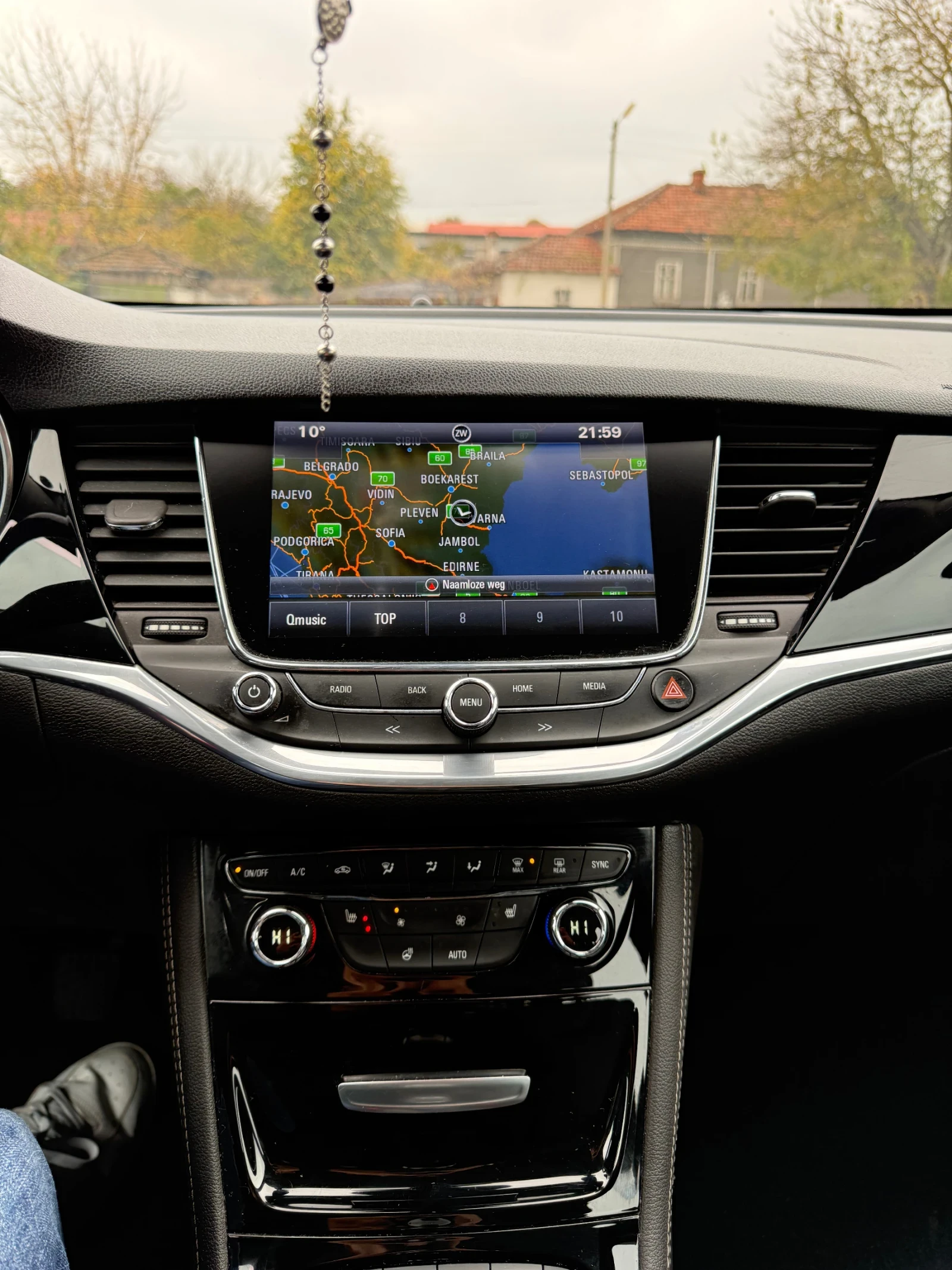 Opel Astra 1.6CDTI, снимка 14 - Автомобили и джипове - 56658252