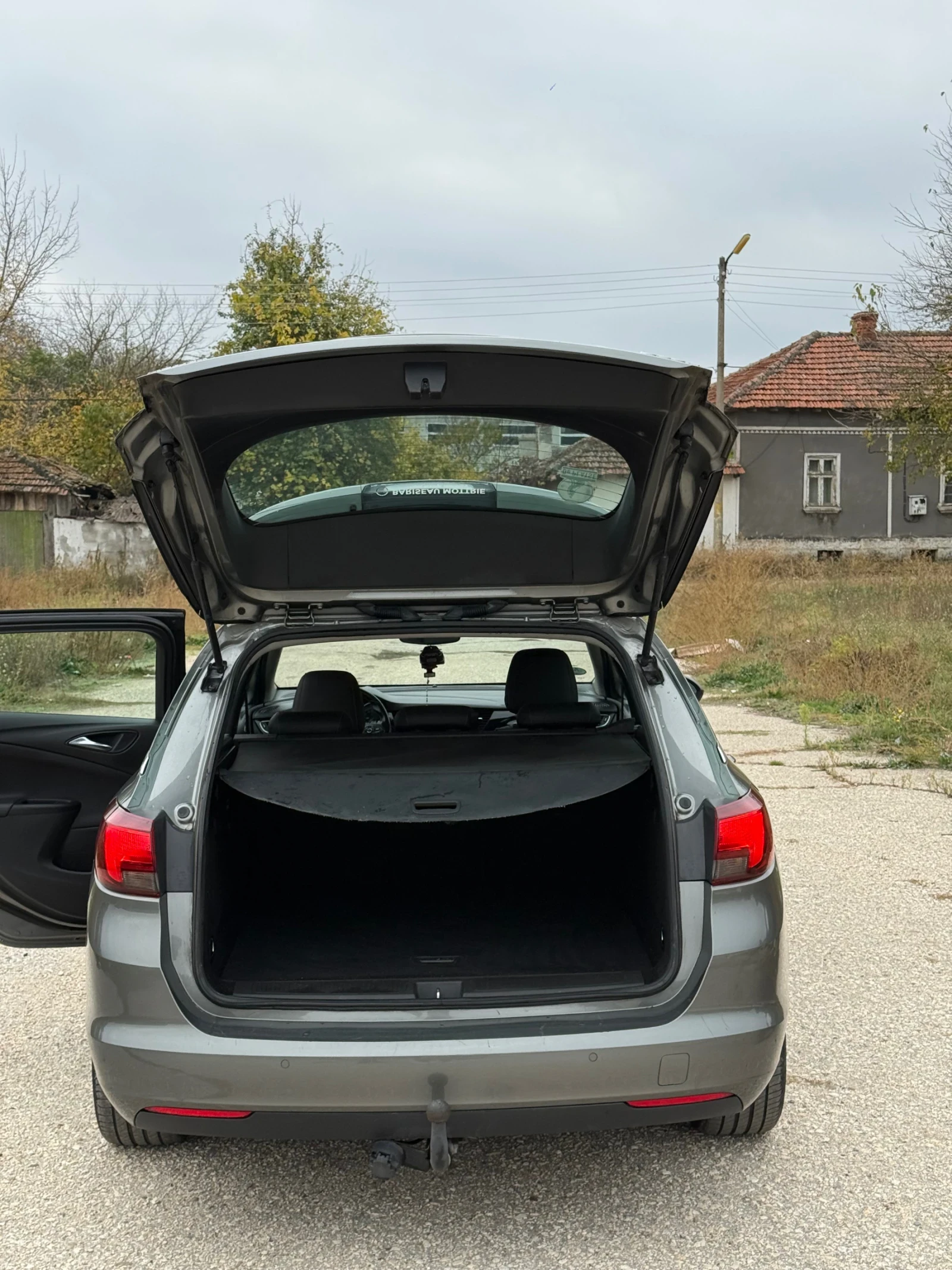 Opel Astra 1.6CDTI, снимка 7 - Автомобили и джипове - 56658252