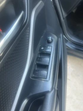 Toyota C-HR 2.0  | Mobile.bg    13