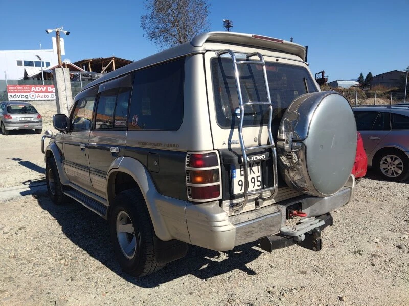 Mitsubishi Pajero ТОП състояние , снимка 9 - Автомобили и джипове - 47935145