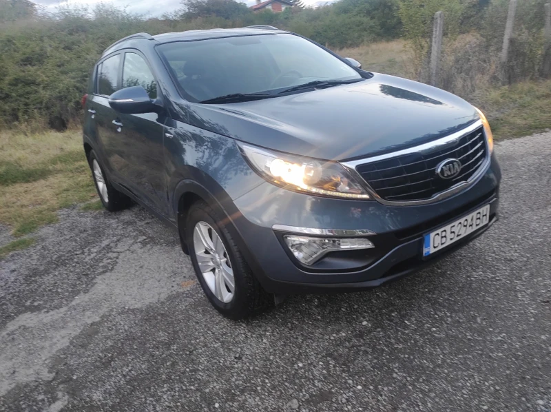 Kia Sportage, снимка 8 - Автомобили и джипове - 49179594