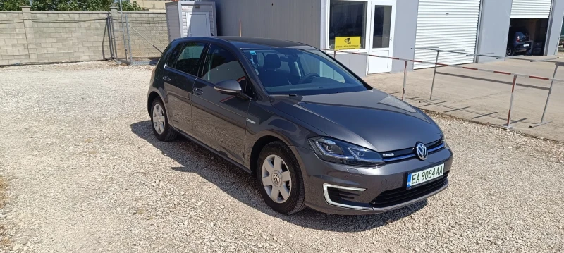 VW Golf Electric, CCS, Automatic 136к.с. 2020г., снимка 3 - Автомобили и джипове - 51274138