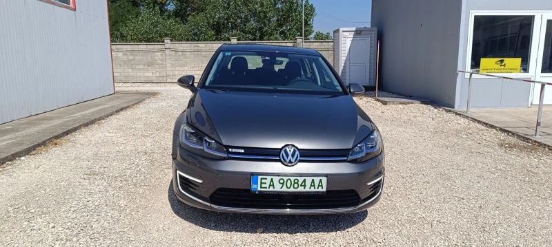 VW Golf Electric, CCS, Automatic 136к.с. 2020г., снимка 2 - Автомобили и джипове - 51274138