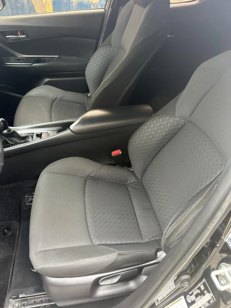 Toyota C-HR 2.0 Бензин, снимка 13 - Автомобили и джипове - 52138307