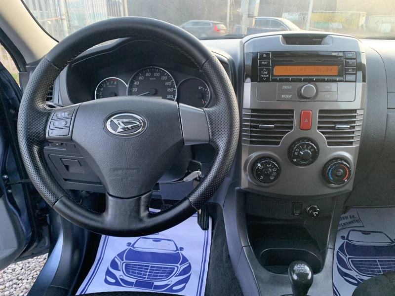 Daihatsu Terios 1.5I/4x4 КАТО НОВА !!!, снимка 14 - Автомобили и джипове - 52831499
