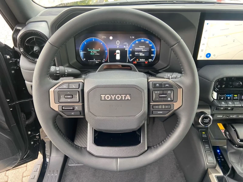 Toyota Land cruiser 250 Executive, снимка 8 - Автомобили и джипове - 53095914