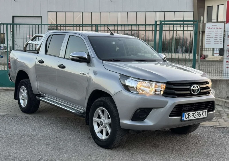 Toyota Hilux, снимка 2 - Автомобили и джипове - 53224435