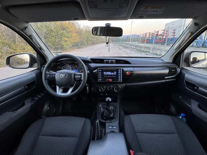 Toyota Hilux, снимка 9 - Автомобили и джипове - 53224435