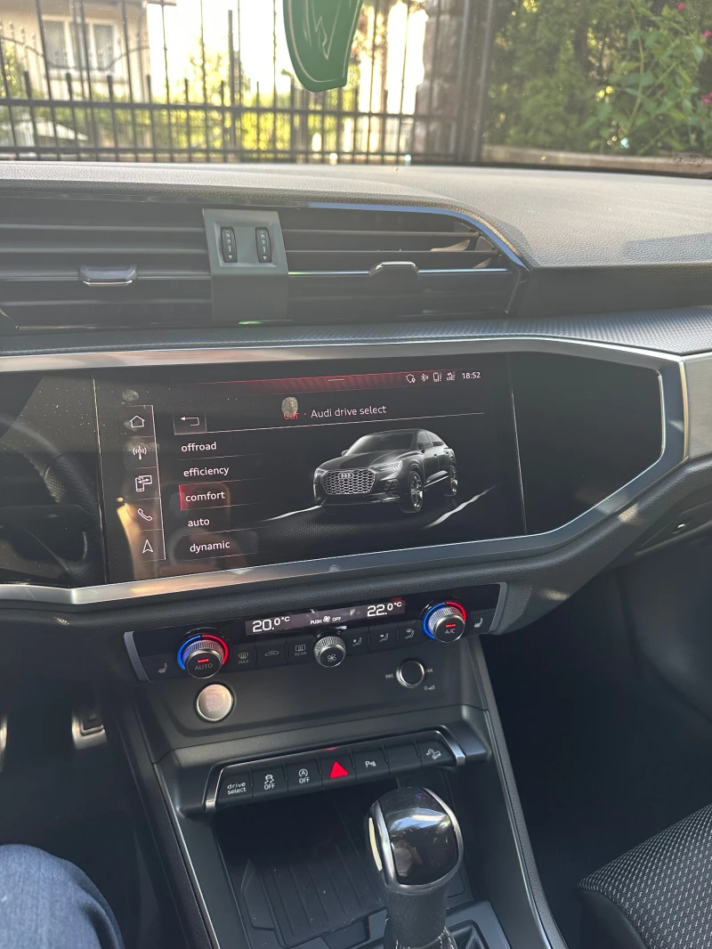 Audi Q3 Sportback S line 45 TFSI Quattro, снимка 13 - Автомобили и джипове - 53369699