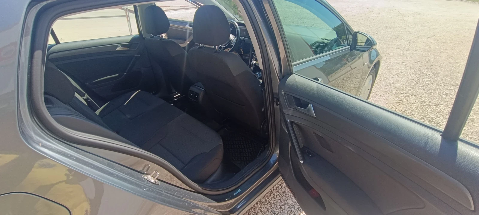 VW Golf Electric, CCS, Automatic 136.. 2020. | Mobile.bg   12