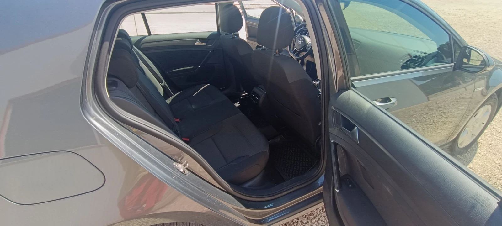 VW Golf Electric, CCS, Automatic 136.. 2020. | Mobile.bg   15