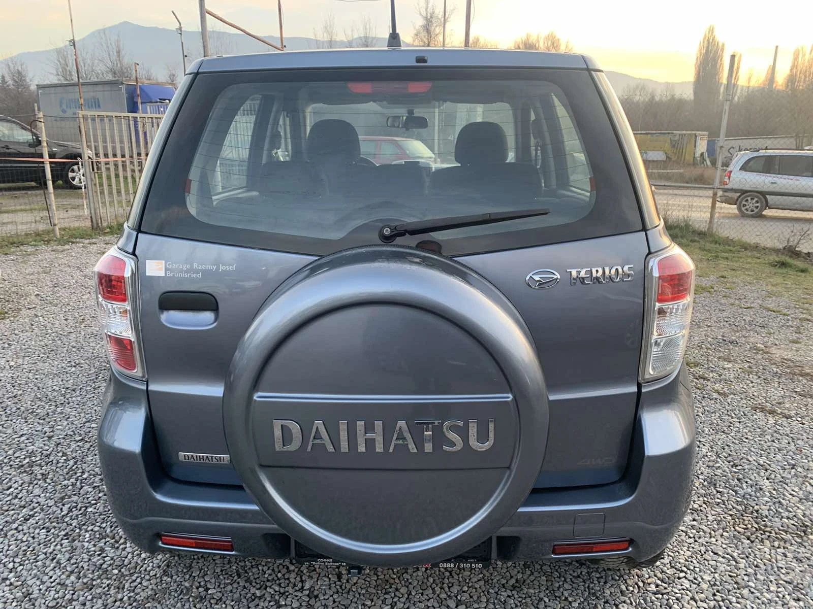 Daihatsu Terios 1.5I/4x4 КАТО НОВА !!! - изображение 6
