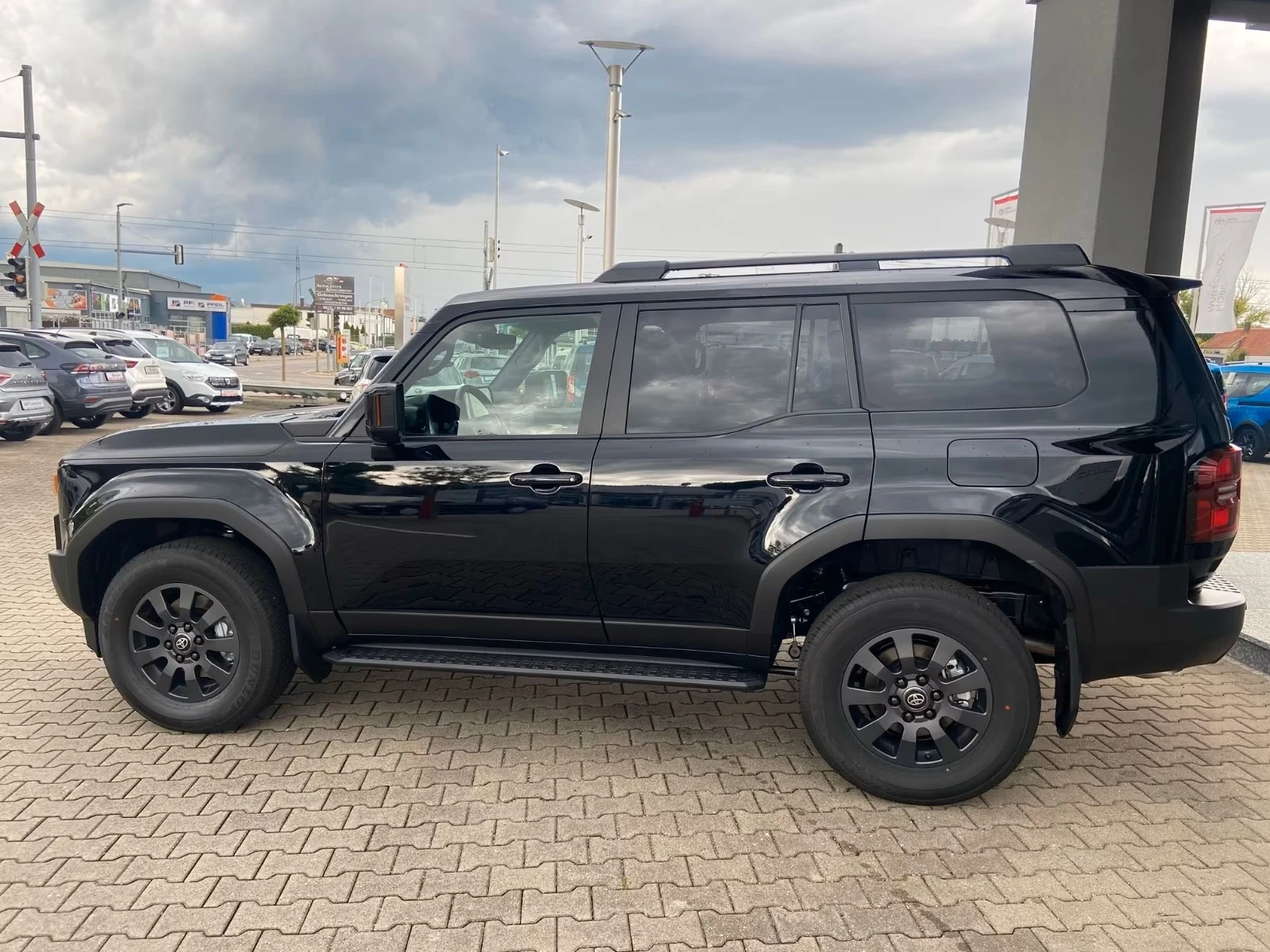 Toyota Land cruiser 250 Executive - изображение 2