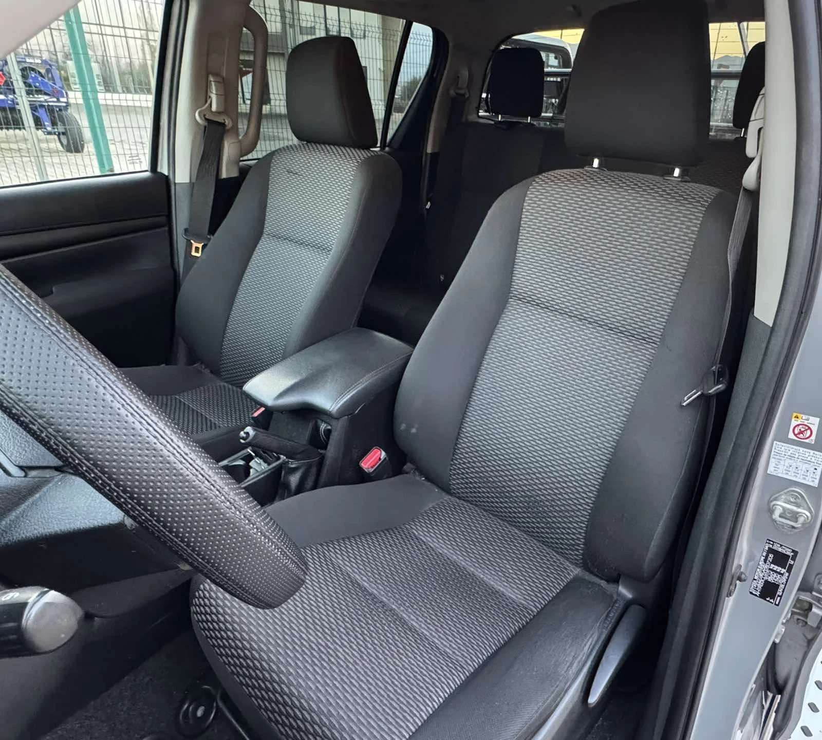 Toyota Hilux  - изображение 10