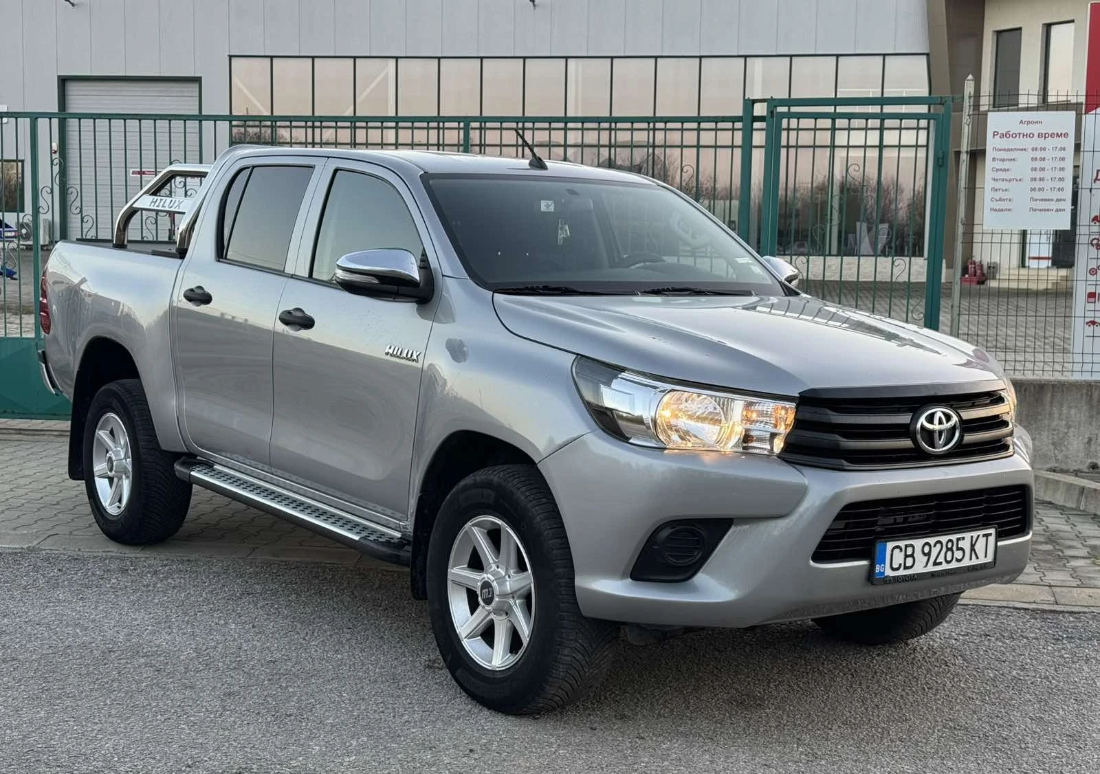 Toyota Hilux  - изображение 2